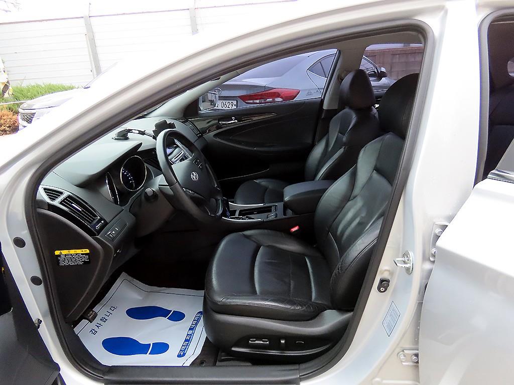 HYUNDAI Sonata - Vista 5