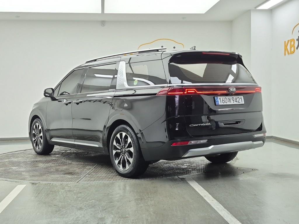 KIA Carnival - Vista 3