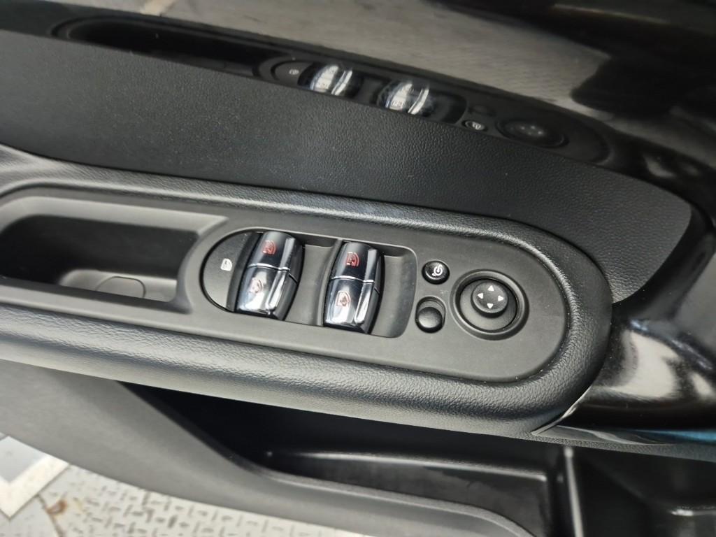 Mini Countryman 2023 skyblue - Importación desde Corea - HF Imports Iquique - Foto 19