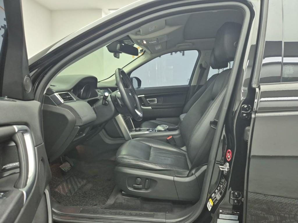 Land Rover Discovery Sports - Vista 11