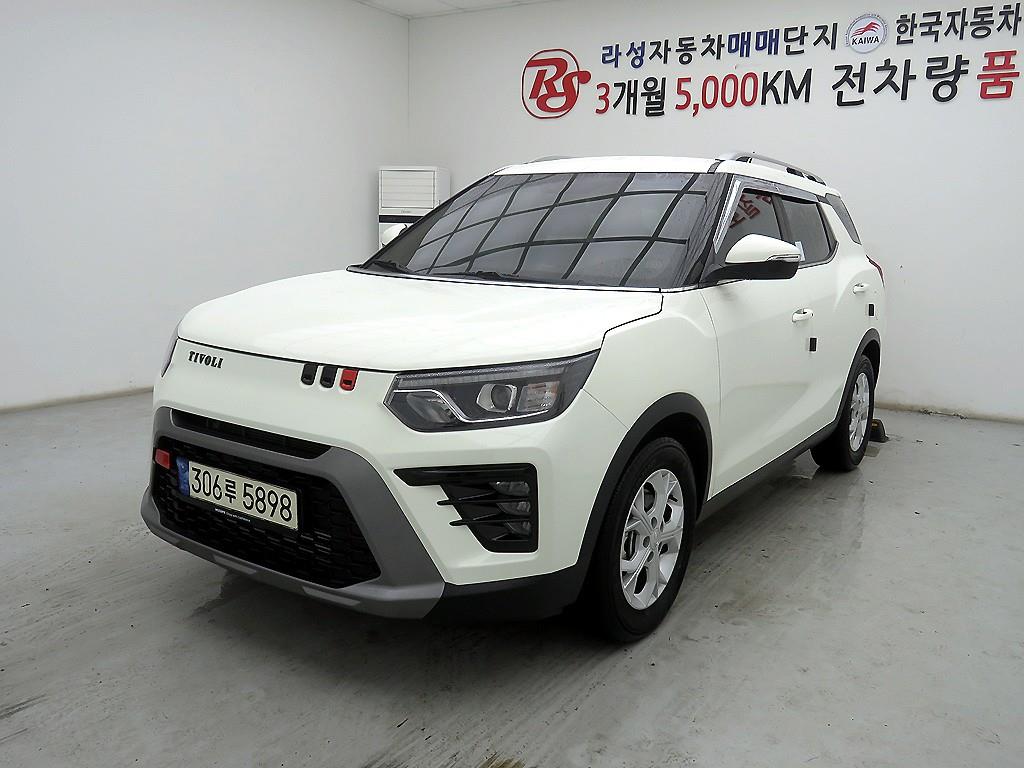 Ssangyong Tivoli - Vista 2