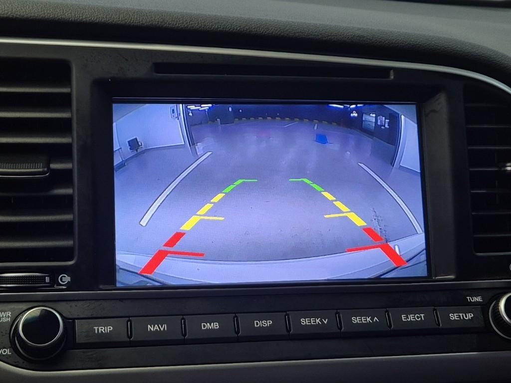 HYUNDAI Avante - Vista 7