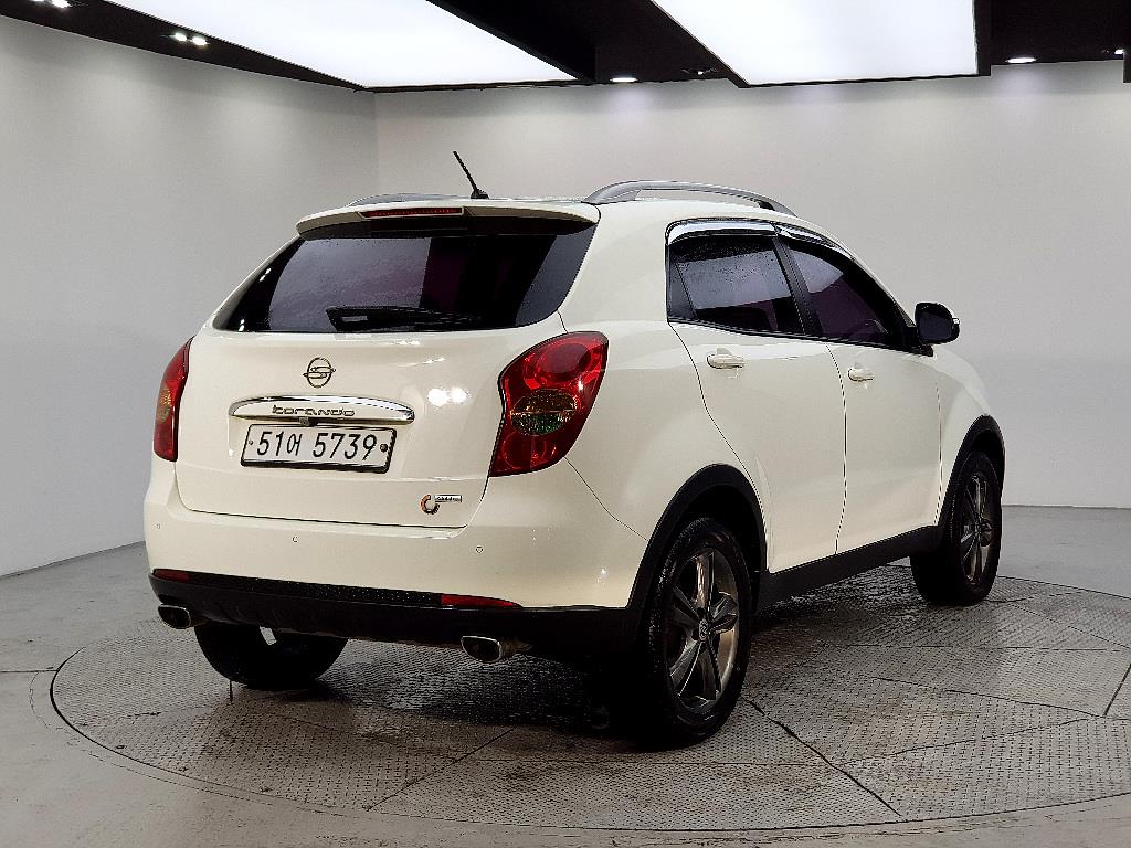 Ssangyong Korando - Vista 4