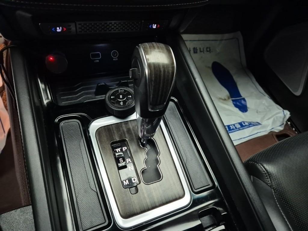 Ssangyong Rexton - Vista 8