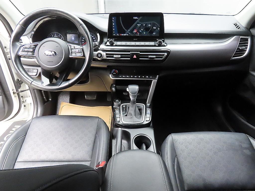 KIA Seltos - Vista 7