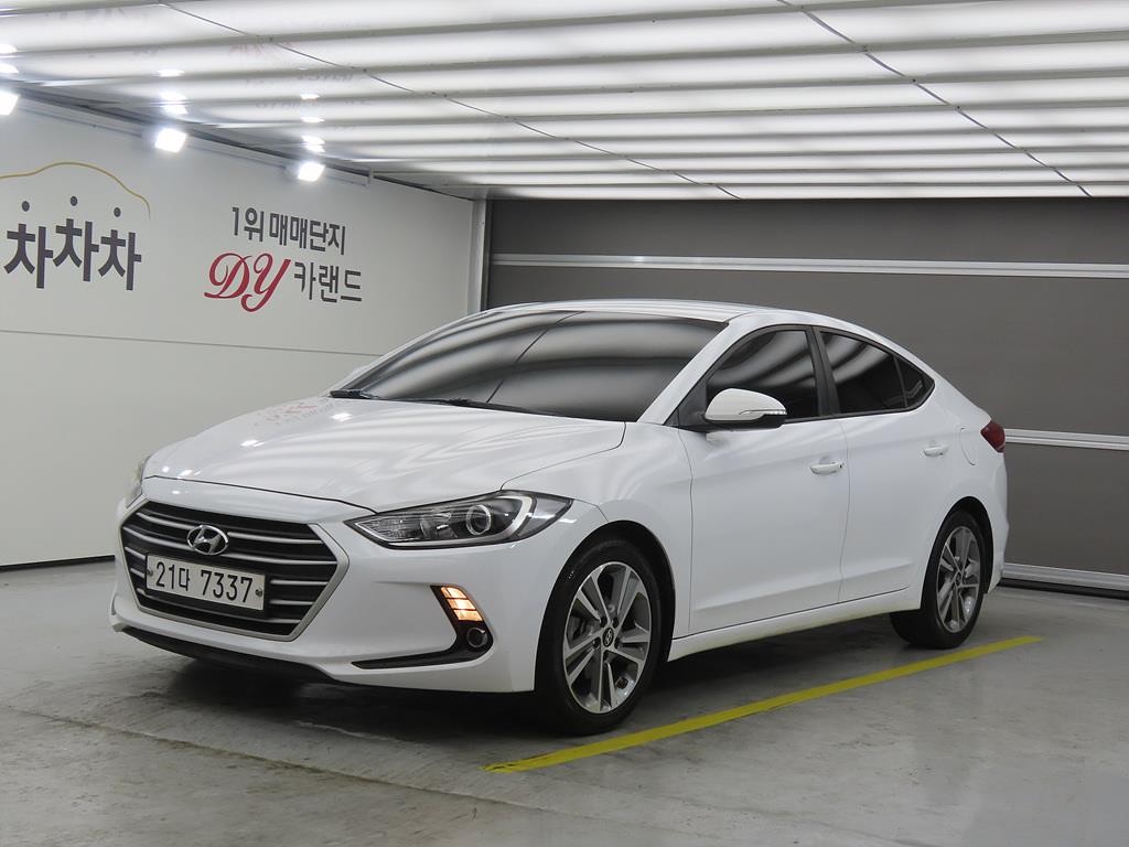 HYUNDAI Avante 2018 Blanco - Importación desde Corea - HF Imports Iquique - Foto 1