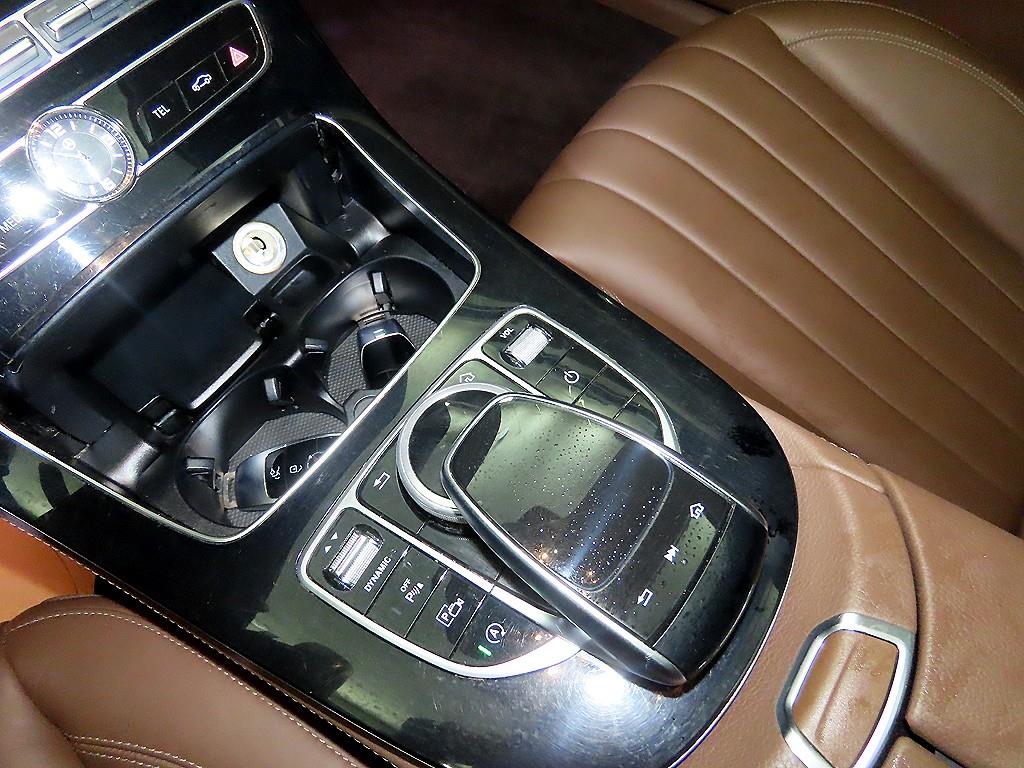 Mercedes Benz E class 2018 Gris - Importación desde Corea - HF Imports Iquique - Foto 13