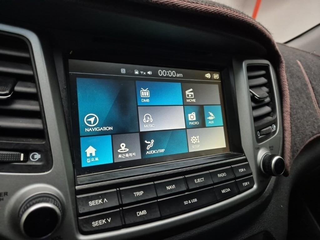 HYUNDAI Tucson 2017 Blanco - Importación desde Corea - HF Imports Iquique - Foto 13