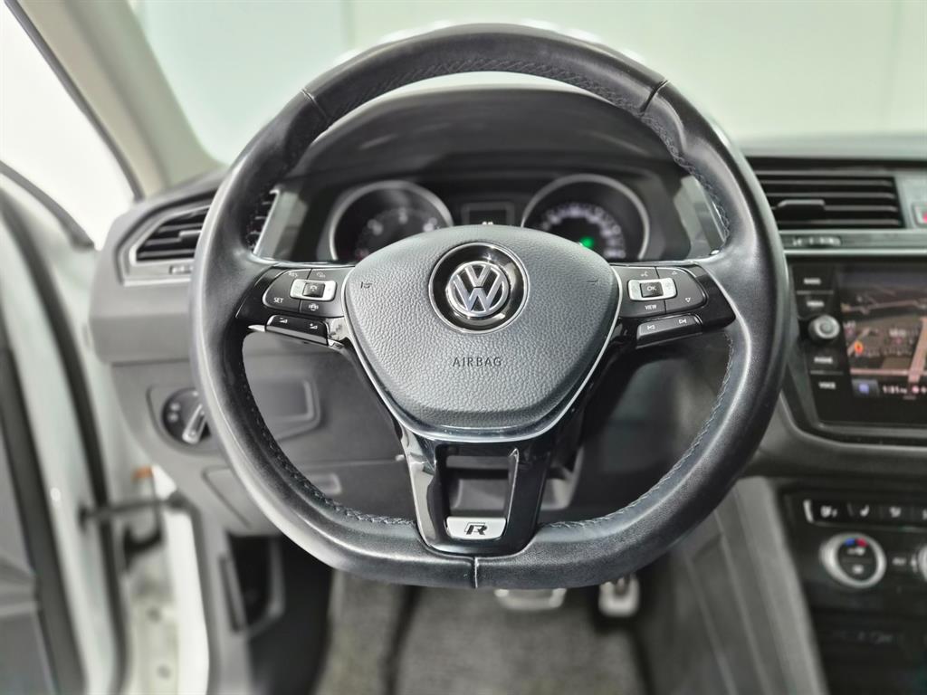 Volkswagen Tiguan - Vista 9