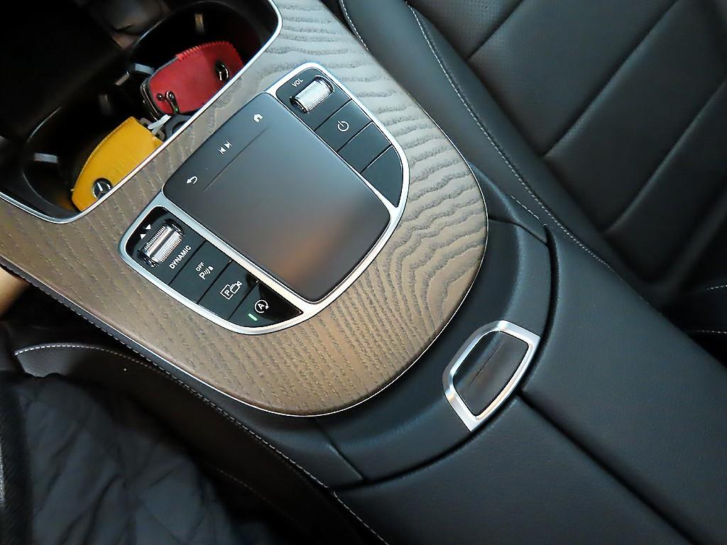 Mercedes Benz E class 2021 Negro - Importación desde Corea - HF Imports Iquique - Foto 13