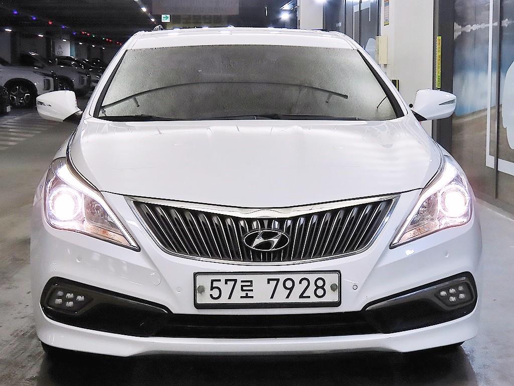 HYUNDAI Grandeur - Vista 2