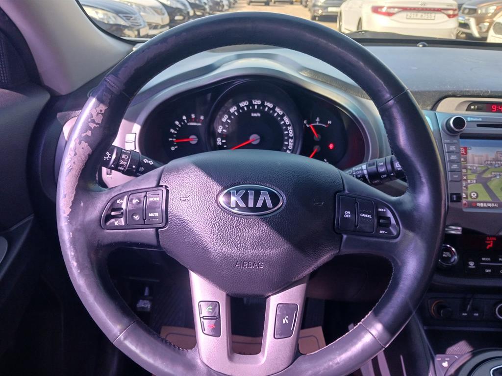 KIA Sportage - Vista 5