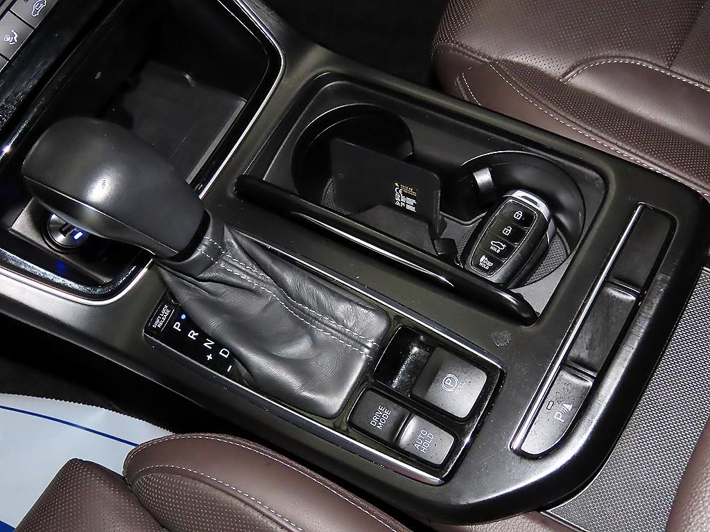 HYUNDAI Grandeur - Vista 12