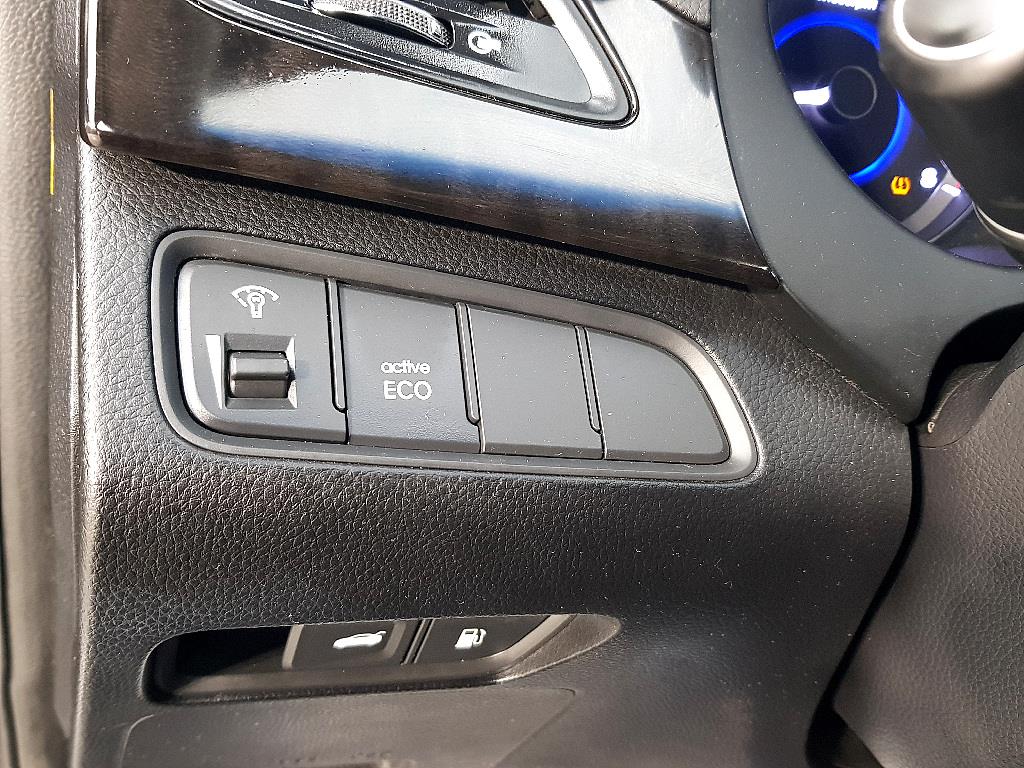 HYUNDAI Grandeur - Vista 11