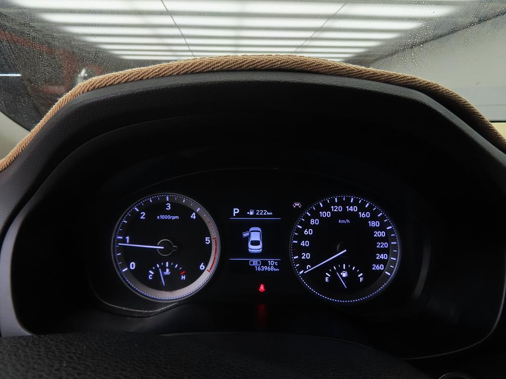 HYUNDAI Grandeur - Vista 9