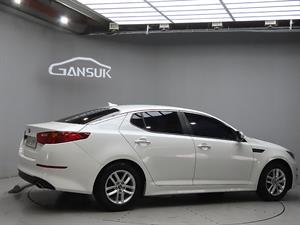 KIA K5 - Vista 8