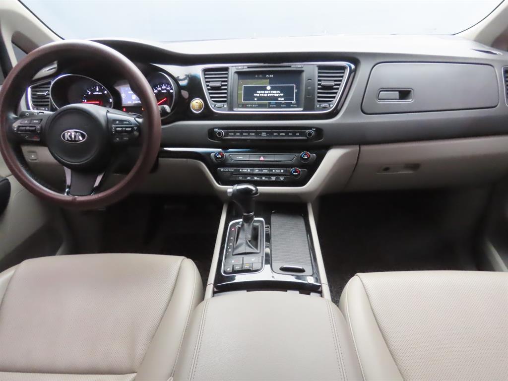 KIA Carnival 2015 Negro - Importación desde Corea - HF Imports Iquique - Foto 8