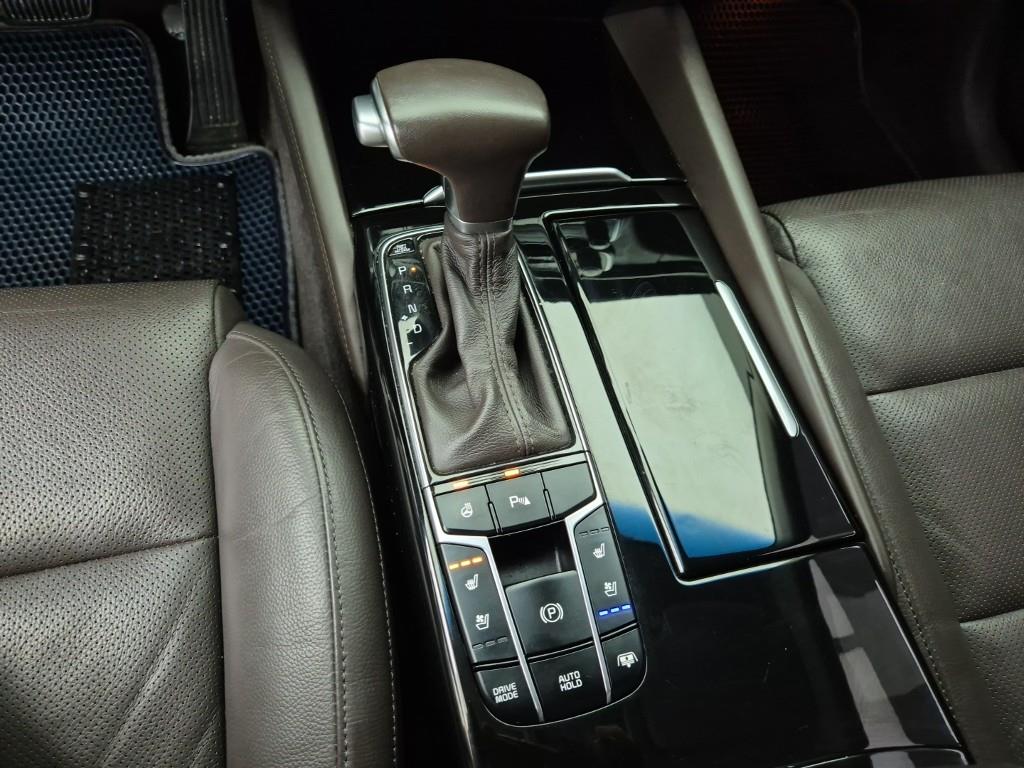 KIA K7 - Vista 8