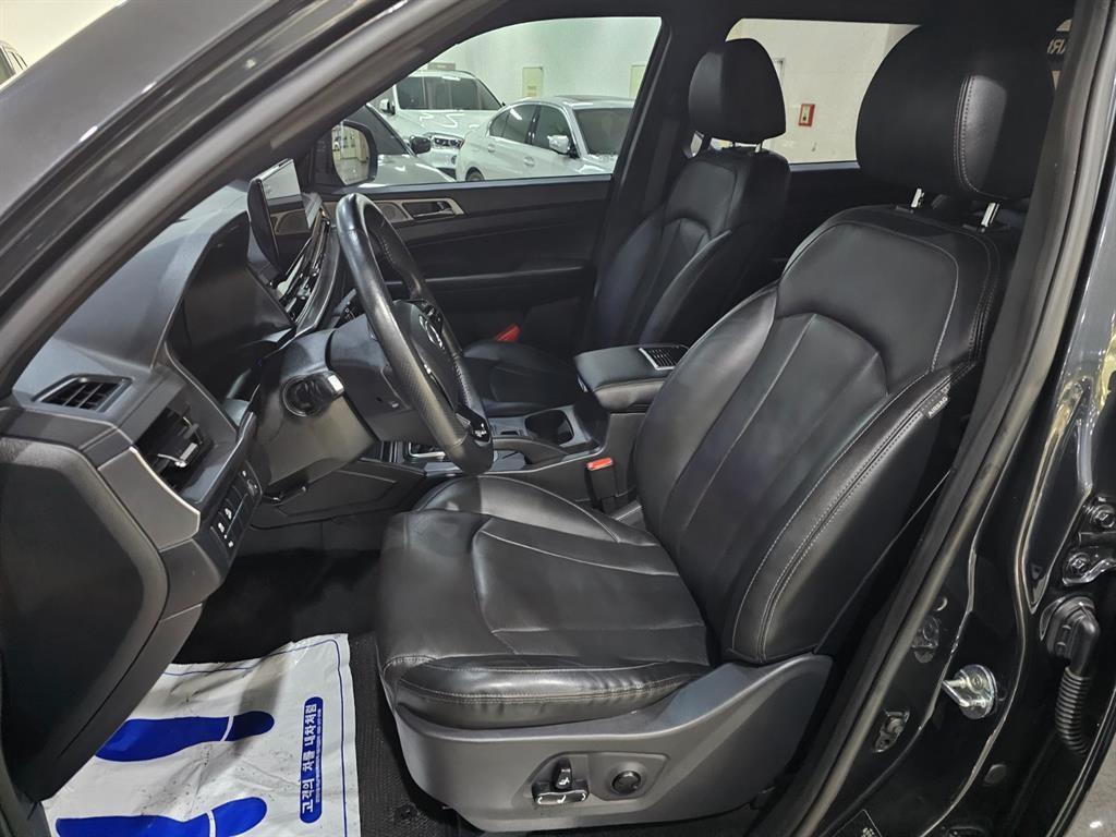 Ssangyong Rexton - Vista 9