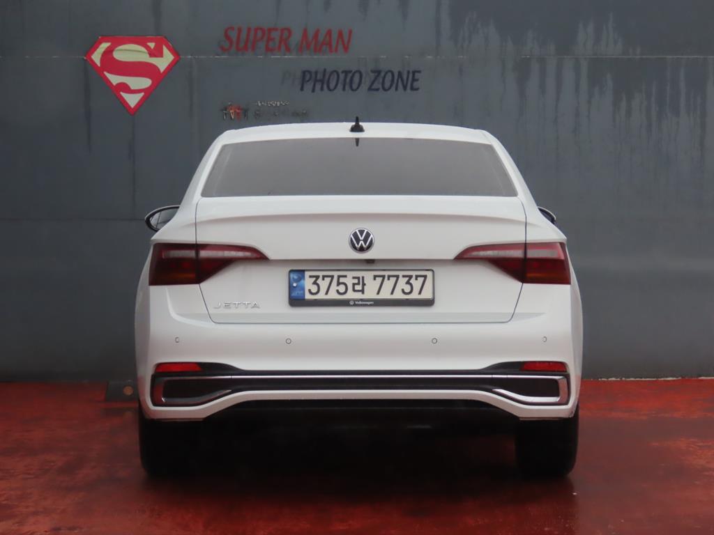 Volkswagen Jetta - Vista 7