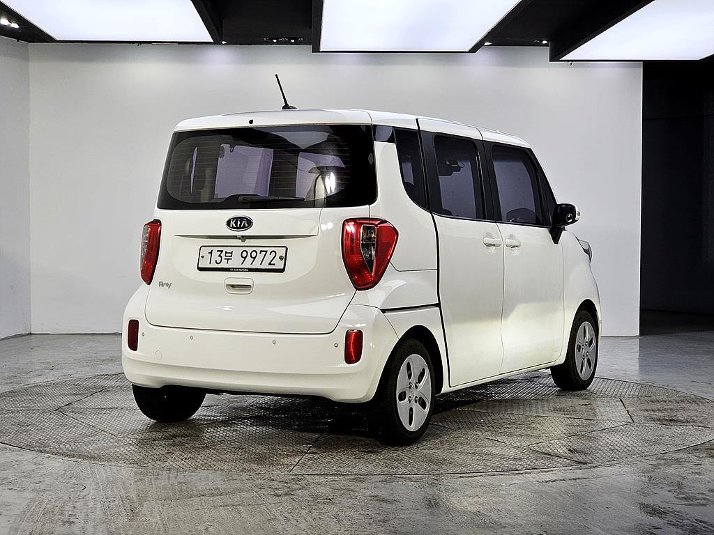 KIA Ray - Vista 4