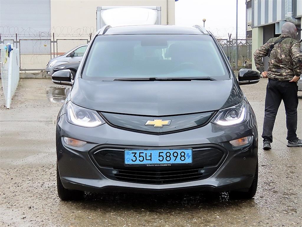 Chevrolet Bolt 2019 Gris - Importación desde Corea - HF Imports Iquique - Foto 1