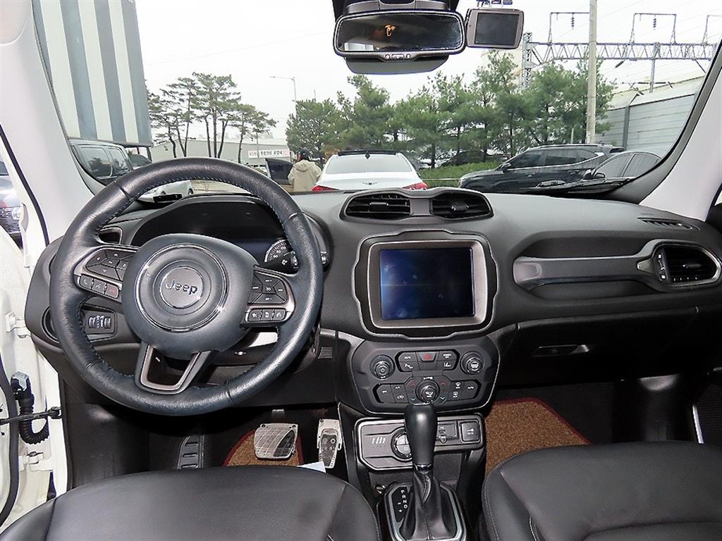 Jeep Renegade - Vista 7