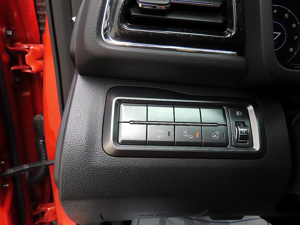 Ssangyong Tivoli - Vista 12