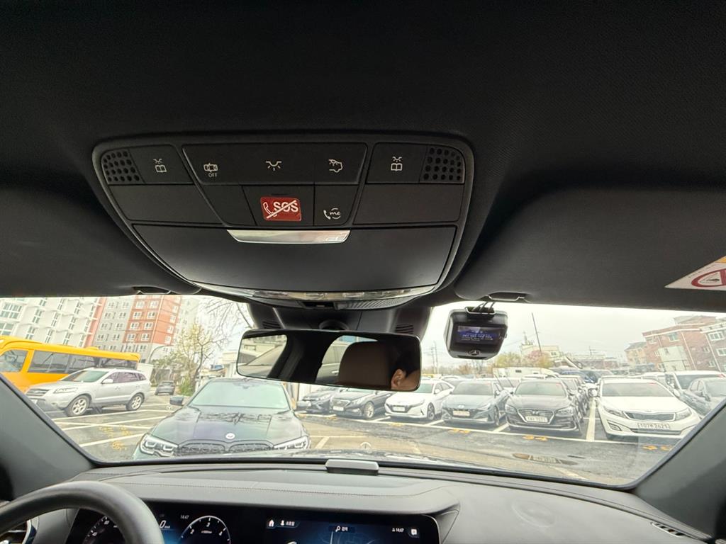 Mercedes Benz E class - Vista 9