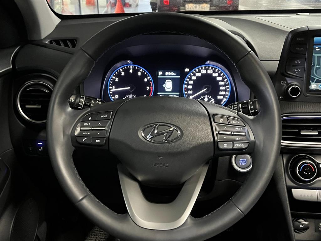 HYUNDAI Kona - Vista 11