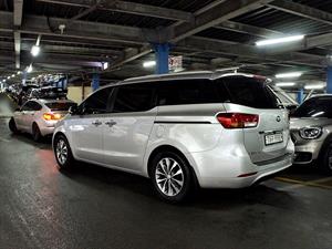 KIA Carnival - Vista 8