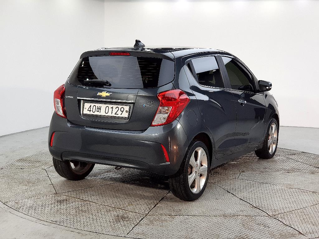 Chevrolet Spark - Vista 4