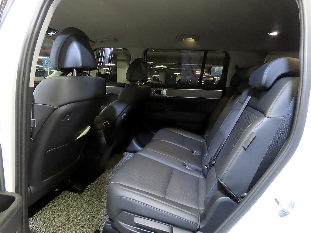 HYUNDAI Santa Fe - Vista 7