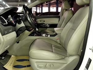 KIA Carnival - Vista 6