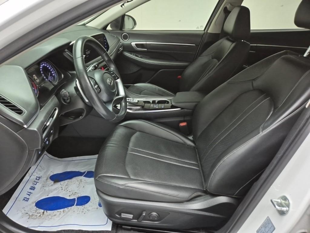 HYUNDAI Sonata - Vista 11