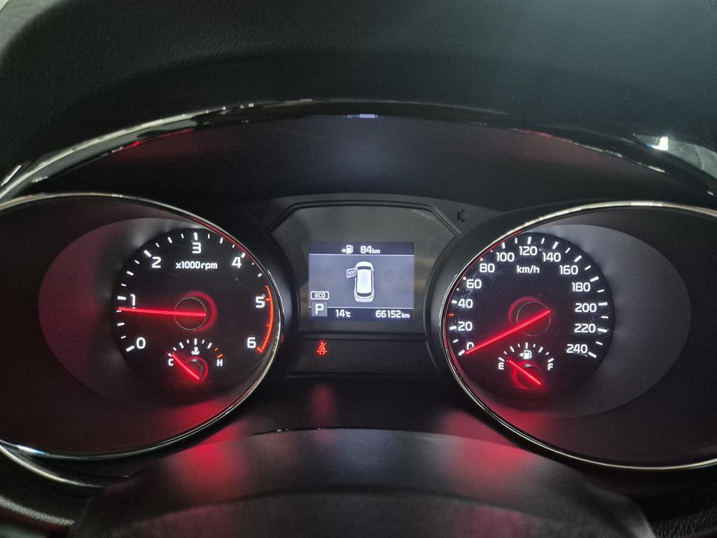 KIA Carnival - Vista 7