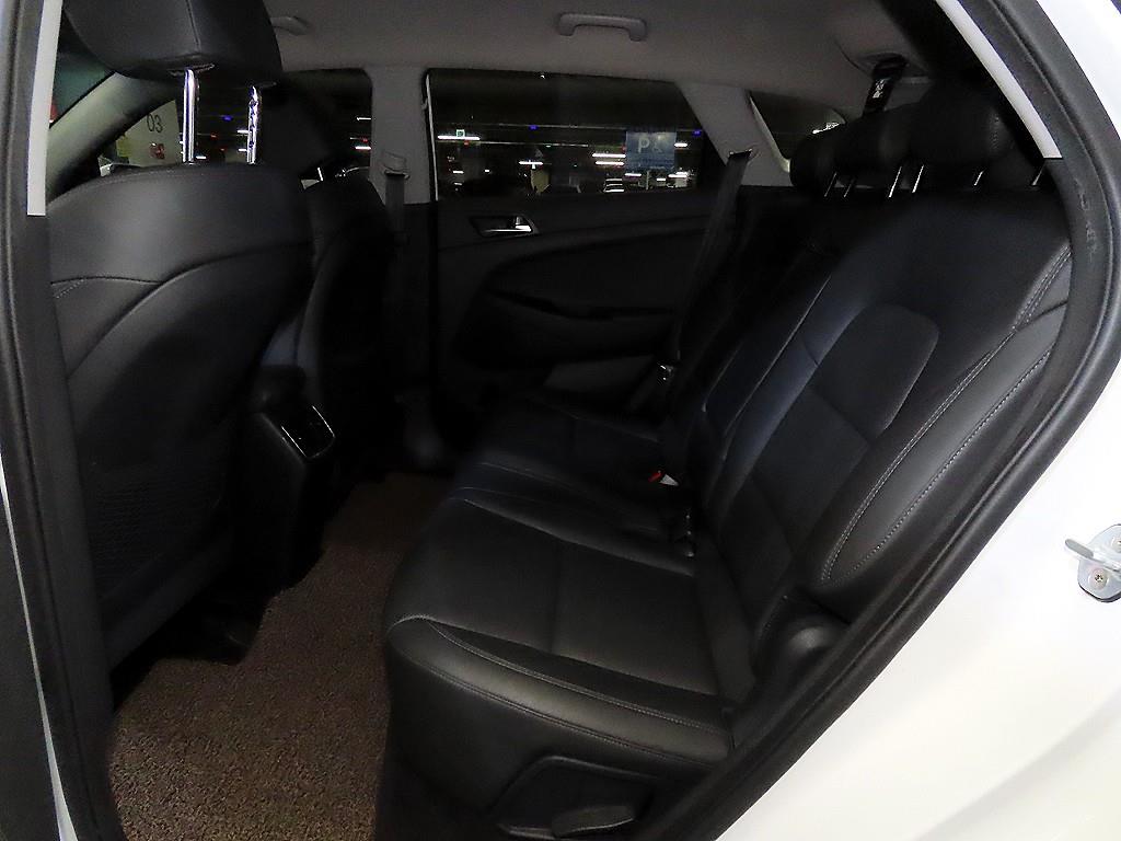 HYUNDAI Tucson - Vista 7