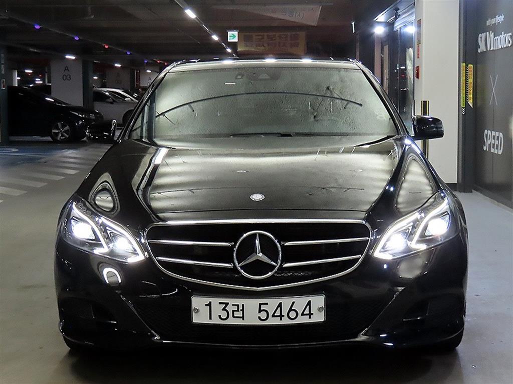 Mercedes Benz E class - Vista 2