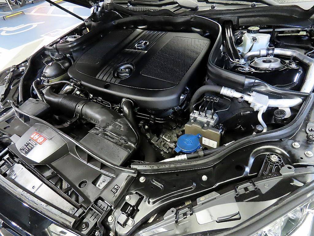 Mercedes Benz E class 2016 Negro - Importación desde Corea - HF Imports Iquique - Foto 19