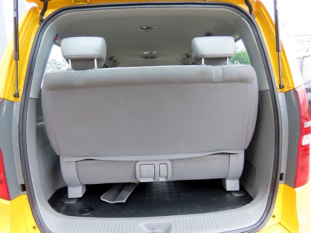 HYUNDAI Starex 2018 Amarillo - Importación desde Corea - HF Imports Iquique - Foto 17