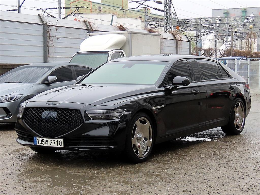 Genesis G90 - Vista 2