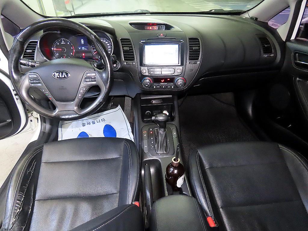 KIA K3 - Vista 10