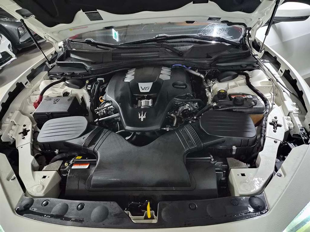 Maserati Ghibli 2019 Blanco - Importación desde Corea - HF Imports Iquique - Foto 19