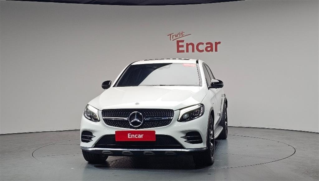Mercedes Benz GLC Class - Vista 3