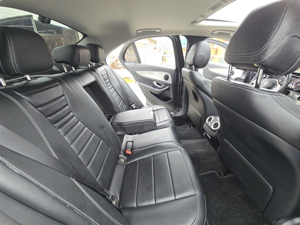 Mercedes Benz E class - Vista 7