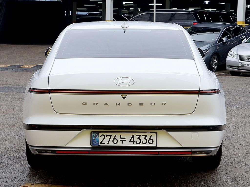 HYUNDAI Grandeur - Vista 5