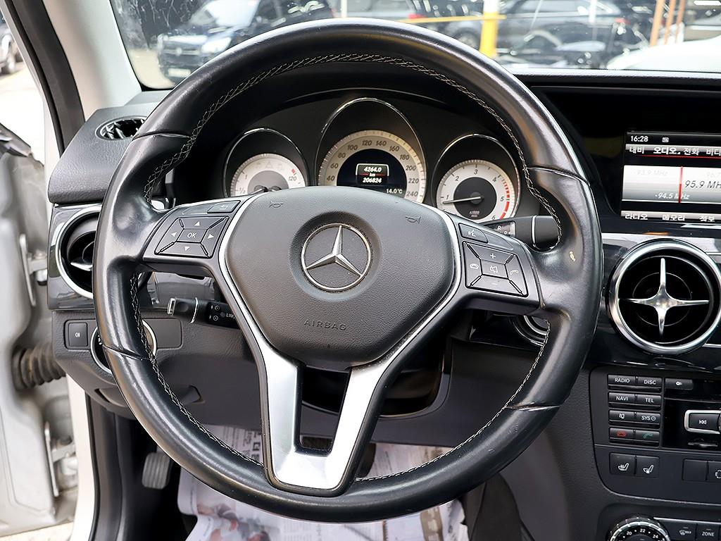 Mercedes Benz GLK Class 2014 Blanco - Importación desde Corea - HF Imports Iquique - Foto 8