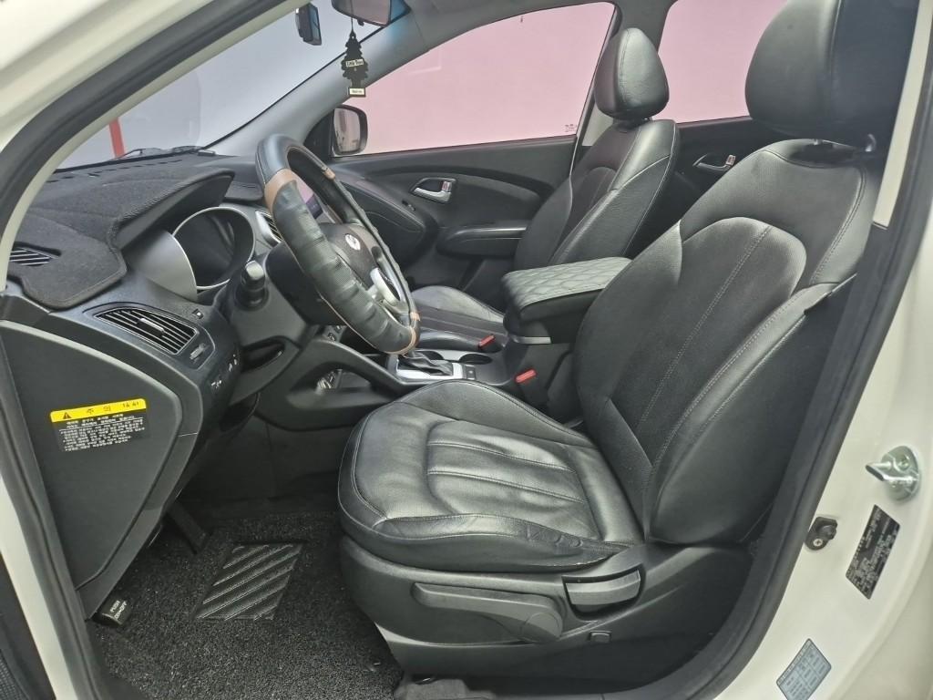 HYUNDAI Tucson - Vista 4