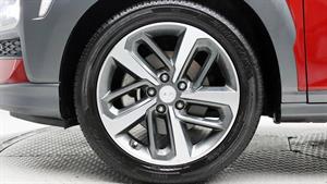 HYUNDAI Kona - Vista 10