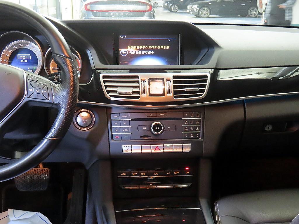 Mercedes Benz E class - Vista 11